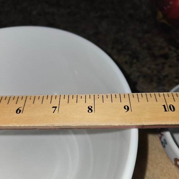 Family Entertainment Snack Set  - 9 piece set - Picture 3 of 6